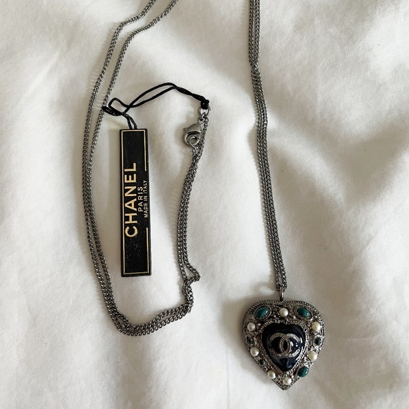Chanel Heart Necklace w/ Enamel & Pearls - Picture 2 of 4